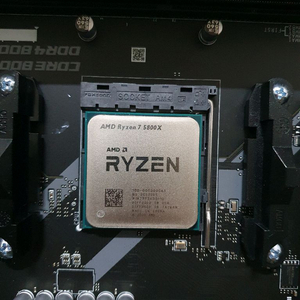 5800x+ B550 메인보드 + 32GB 튜닝 메모리 세트