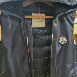 몽클레어 키즈 패딩 조끼 12A