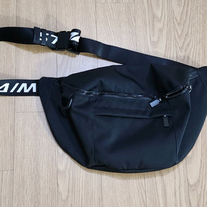 제스타임에센셜슬링백