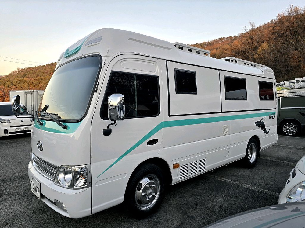 13년 뉴카운티4인승프리미엄캠핑카(신규제작)-전액할부됨 이미지