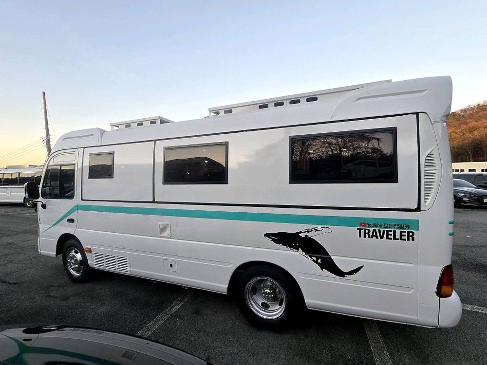 13년 뉴카운티4인승프리미엄캠핑카(신규제작)-전액할부됨 이미지