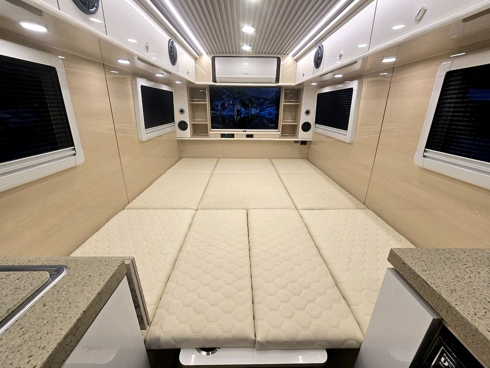 13년 뉴카운티4인승프리미엄캠핑카(신규제작)-전액할부됨 이미지