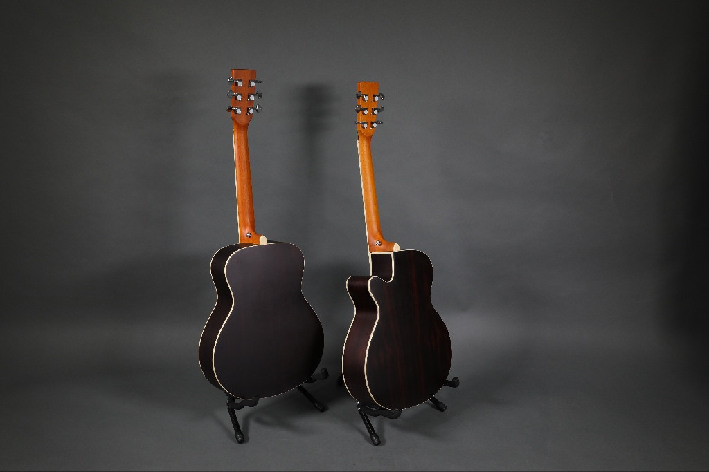 [신품반값] 듀얼소스 EQ 여행용 미니기타 통기타 기타--9