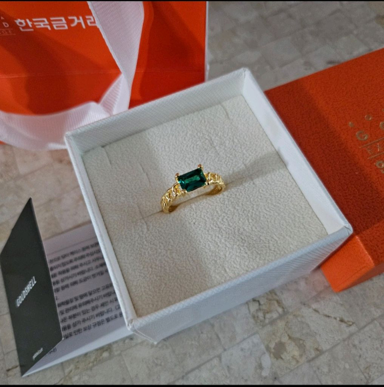 순금 사각 에메랄드반지 이미지