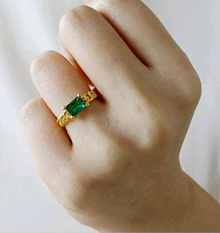 순금 사각 에메랄드반지 이미지