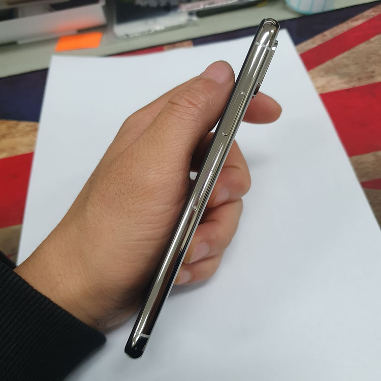 .아이폰 XS 64GB 실버 SSS급 중고폰 배터리93% 자녀폰 208927--7