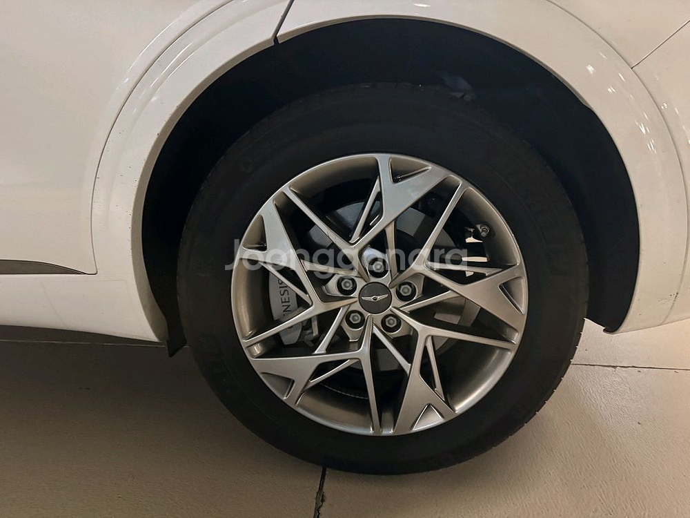 Gv70 2.5 AWD 19인치 파퓰러패키지--4