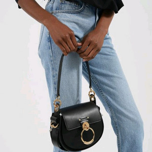 끌로에 테스백 스몰 블랙