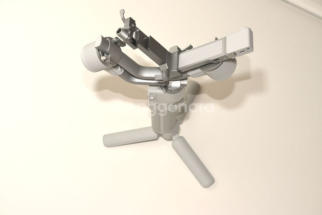 10월 구매 신품급 DJI RS 4 Mini + 팔캠 전용 플레이트 짐벌--2