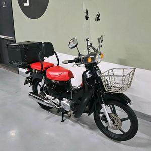 혼다 슈퍼커브 25년식 판매합니다 이미지