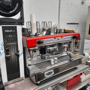 중고카페용품 중고에스프레소머신 중고커피머신 중고제빙기 중고온수기 중고커피그라인더 중고커피용품 카페창업 이미지
