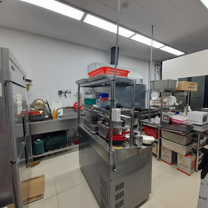 중고업소용주방용품 중고냉장고 중고튀김기 중고분식조리대 중고반찬냉장고 중고온수기 중고업소용가스렌지 이미지