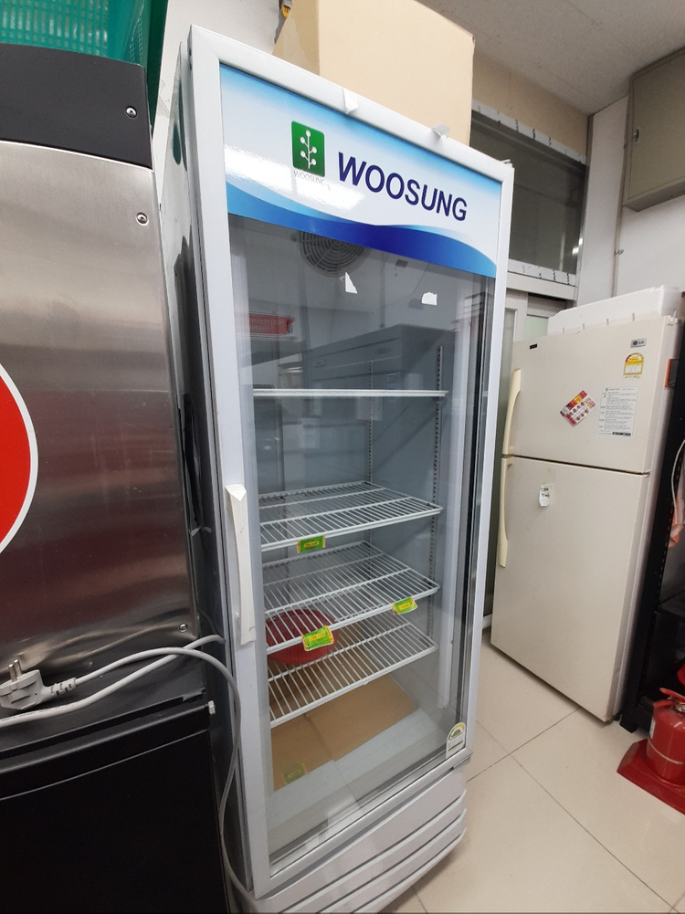 중고업소용주방용품 중고냉장고 중고튀김기 중고분식조리대 중고반찬냉장고 중고온수기 중고업소용가스렌지 이미지