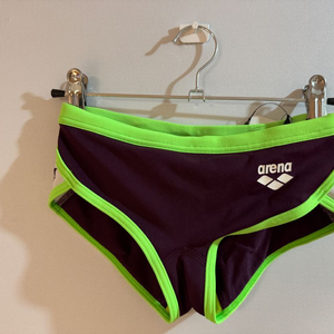 아레나 팀스 숏사각 24사이즈 (레드와인_형광)