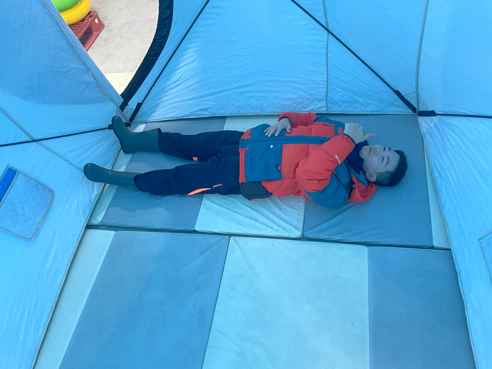 빙어낚시 동계텐트 10초텐트 낚시텐트 판매 큐브텐트 아이스쉘터 얼음낚시 방한텐트 바다낚시 텐트 방수 야외 캠핑 이미지