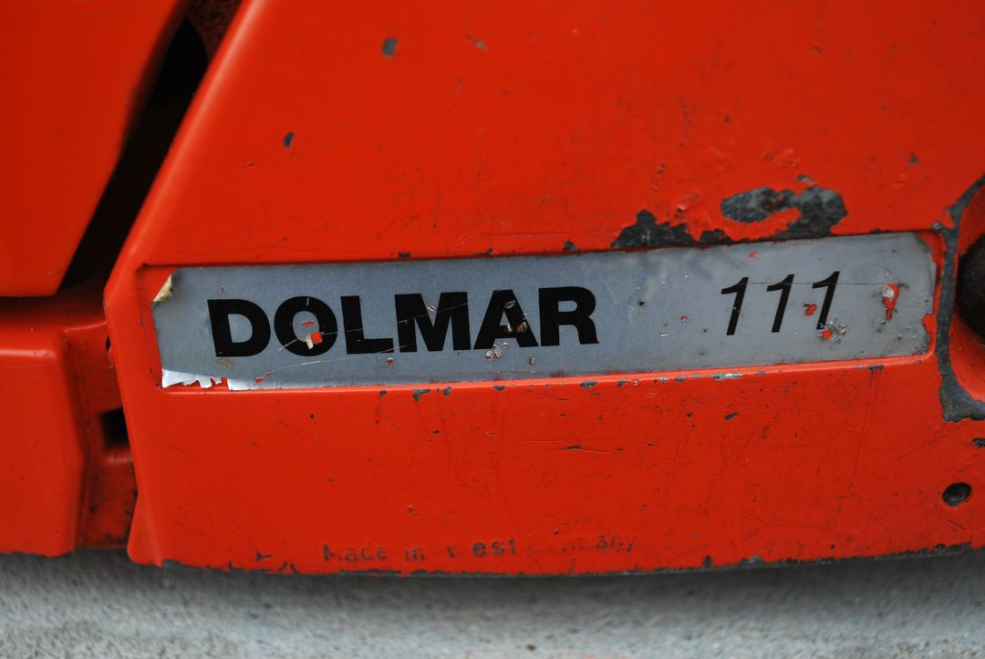 돌마 111 엔진톱 급매합니다--2