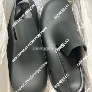 [43] 보테가베네타 퍼들 샌들 캠핑 새상품