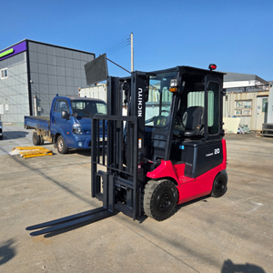 니찌유 2톤 전동지게차 사이드쉬프트 22년배터리 1050만원 판매합니다.