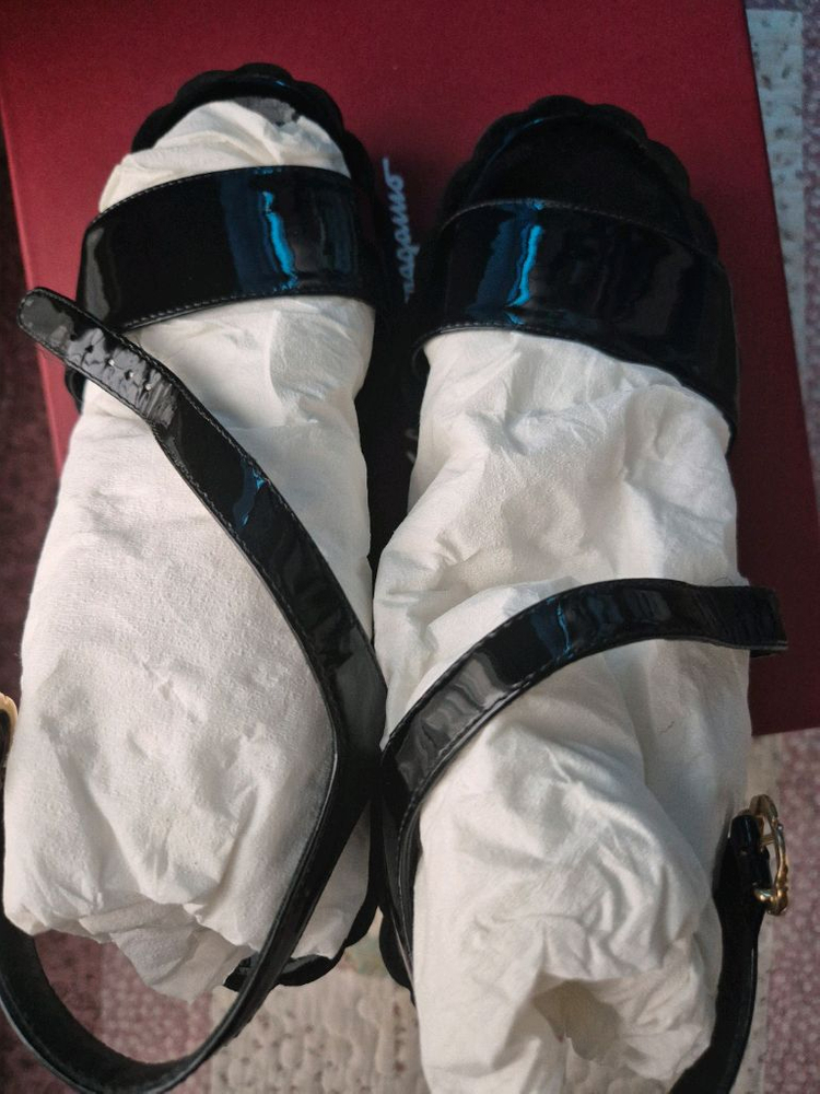 페레가모 샌들--1