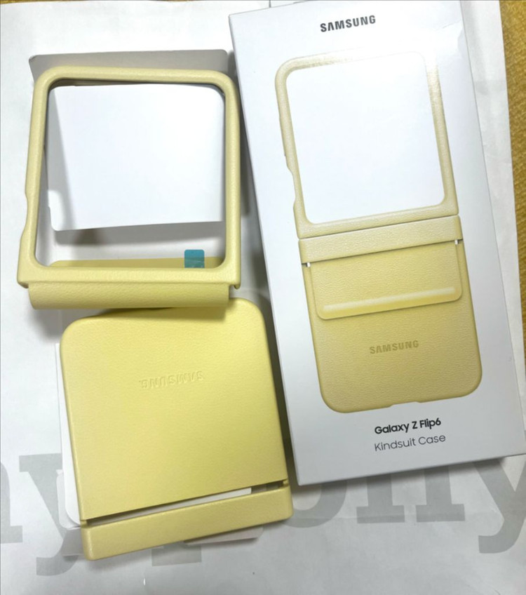 갤럭시Z플립6 카인트수드 케이스 이미지