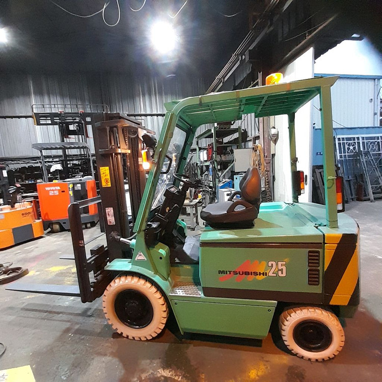 2.5톤 전동 지게차 자동발 레버4개 배터리19년식--1