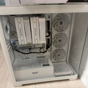 7800x3d 화이트 반본체