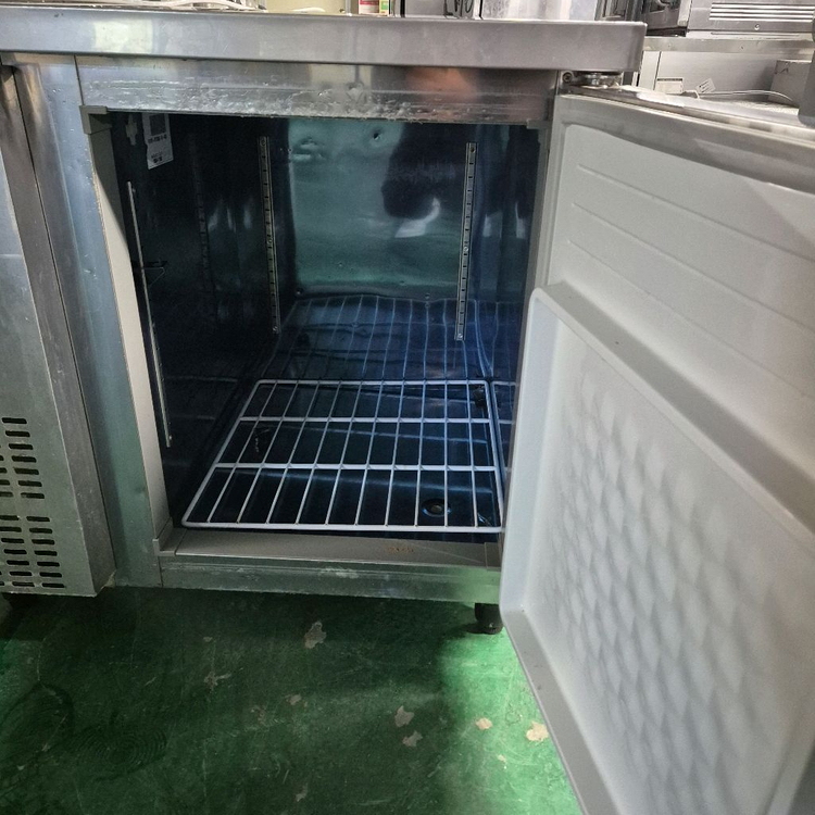 캐리어 테이블 냉장고 900--1