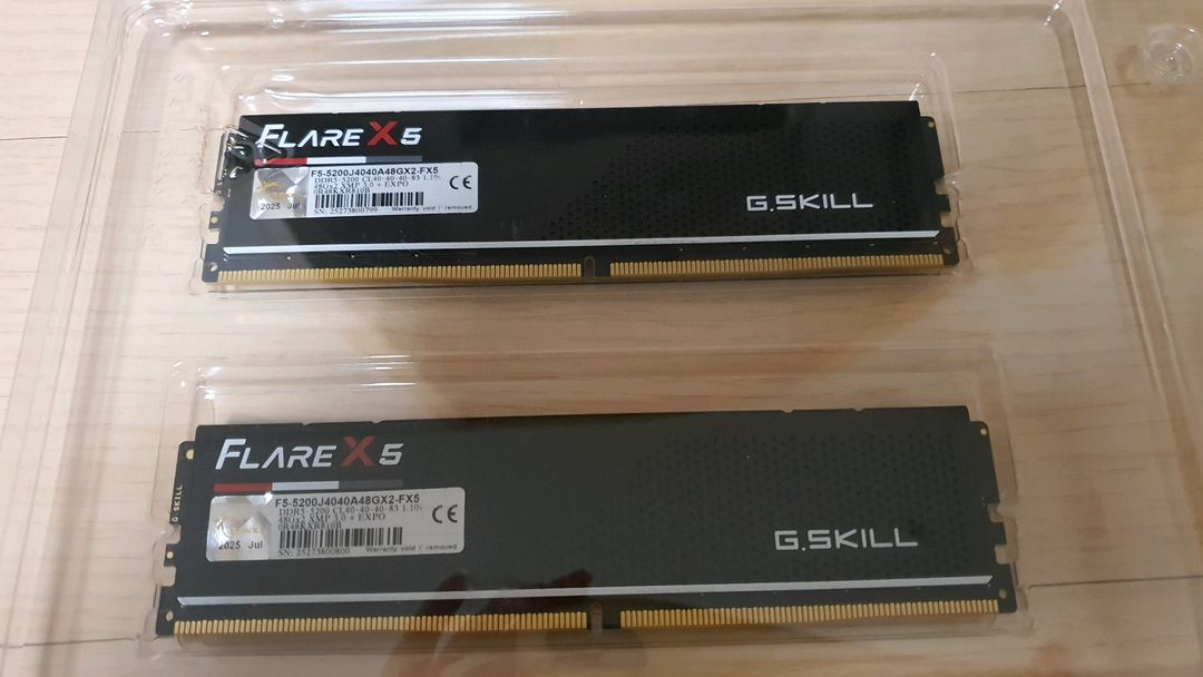 지스킬 DDR5-5200 CL40 FLARE X5 J 블랙(96GB(48Gx2))--1