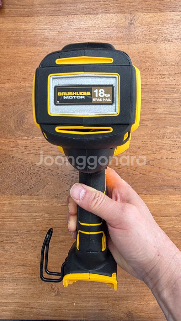 디월트 DCS579N 무선 핸디건--2