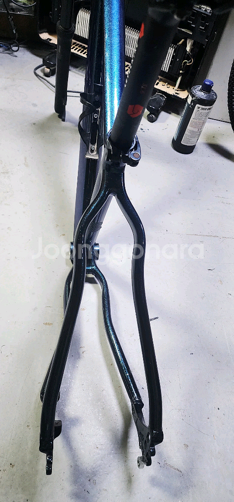 신품급 MTB 프레임 27.5-16인치. 앞 포크 덤 포함--7