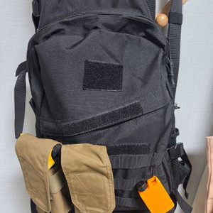 밀리터리 스타일 캐주얼 백팩