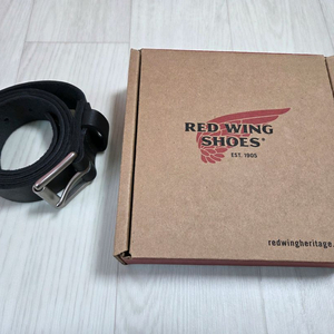 레드윙 파이오니어 블랙 벨트 팝니다