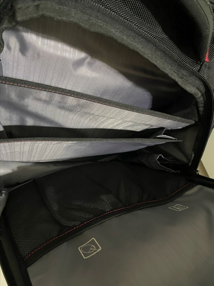 샘소나이트 백팩 블랙 이미지