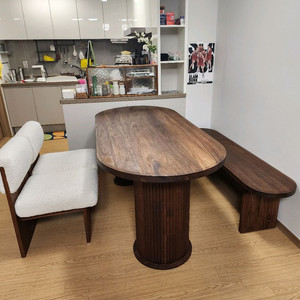 원목 월넛 4인식탁+벤치 / 새상품컨디션