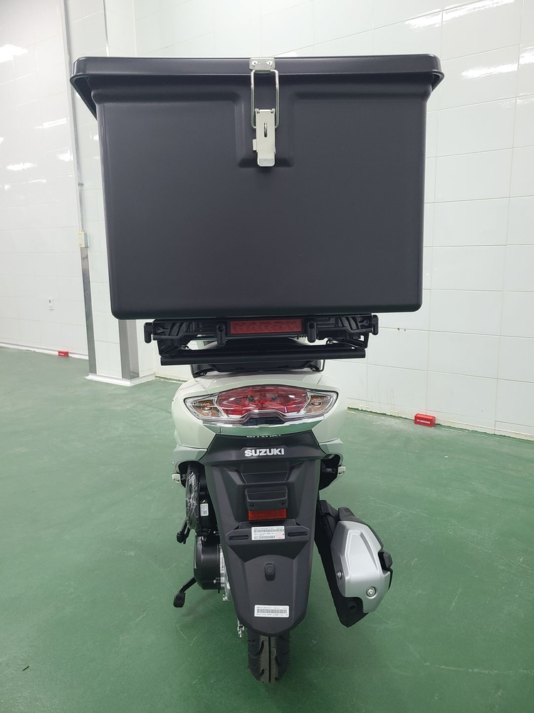 스즈키 버그만 125cc 배달용 오토바이 이미지