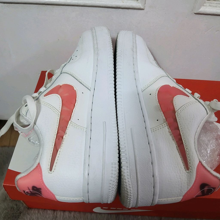 나이키 에어포스 1 발렌타인데이 운동화 여성 235 이쁨--3