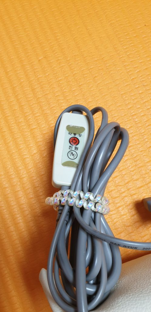 휴대용 전기 마사지기 안마기--7