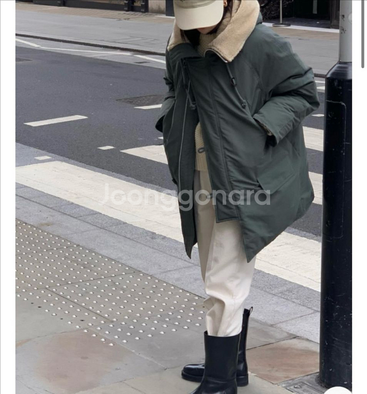 브런치 품절야상 구스다운 야상패딩 카키 여성 프리사이즈--2