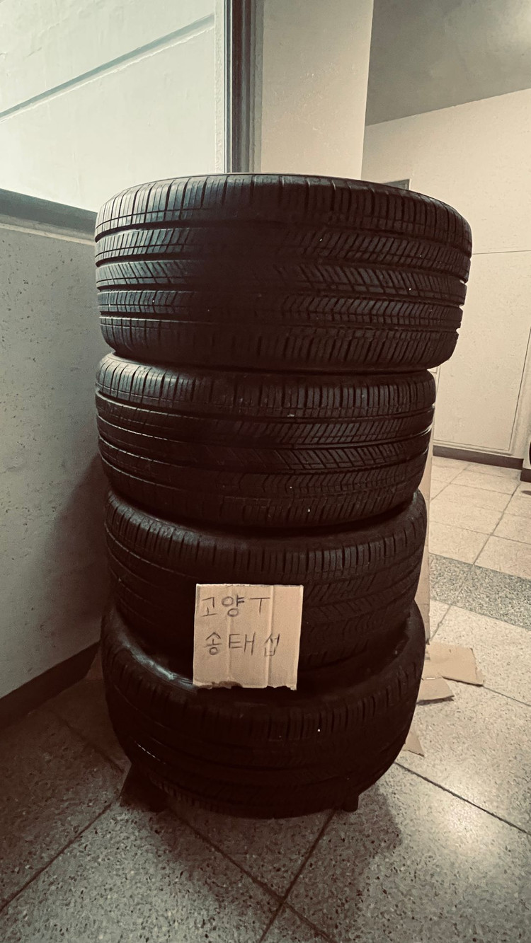 모델y 주니퍼 순정타이어 금호 마제스티9 255/45/19--2