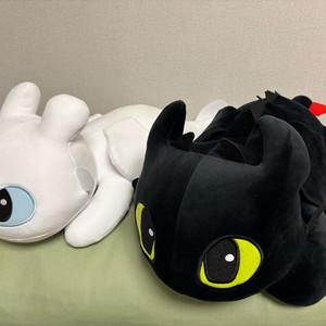 드래곤길들이기 투슬리스/라이트퓨어리 모찌인형 60cm