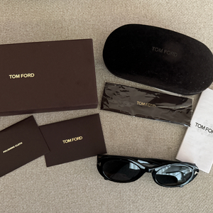 톰포드 TF1172 선글라스
