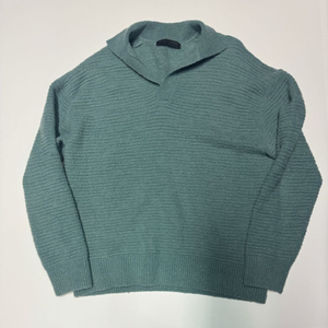 더니트컴퍼니 22시즌 오프넥 오퍼닛 부클 니트 이미지