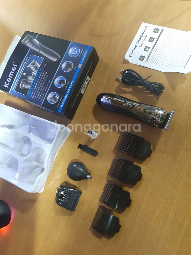 KEMEI KM-1407 남성 헤어 클리퍼 트리머 이발기 면도 콧털등--2