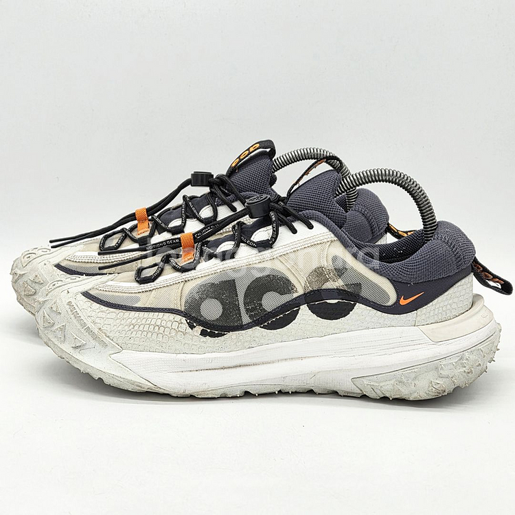 나이키 ACG 마운틴 플라이 2 로우 서밋 화이트 앤 브라이트 만다린 (265)--0