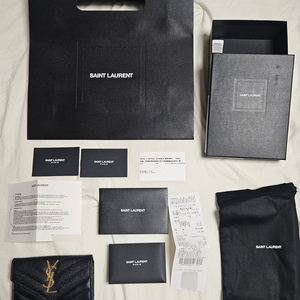 생로랑 마테라세 엔벨로프 카드지갑