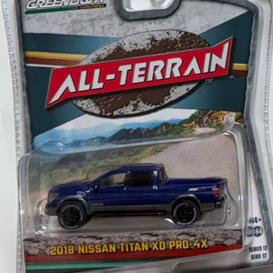 1:64 그린라이트 18년 닛산 타이탄 XD PRO-4X 픽업