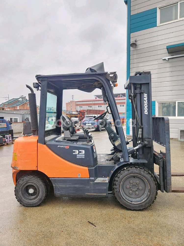 두산지게차 중고지게차--3