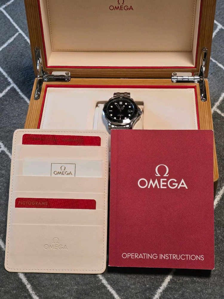 다이버 시계 300m 방수 이미지