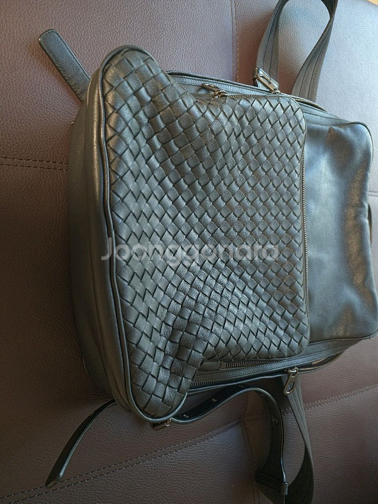 보테가베네타 백팩--1