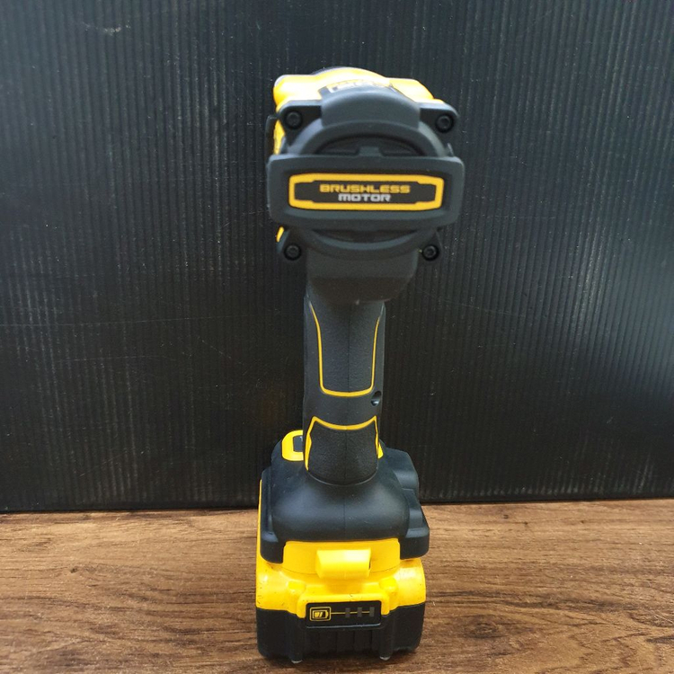 디월트 충전 임팩 렌치 DCF922 새제품배터리포함--3